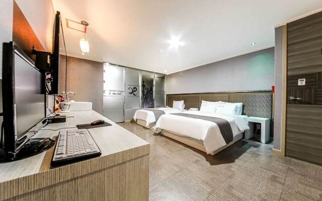 Jeonju Deokjin-dong Xi Hotel