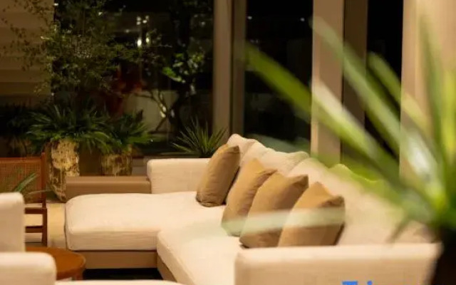 Mahutsachan Khlong Thom