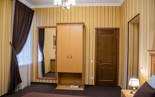 Отель «Дворянский»