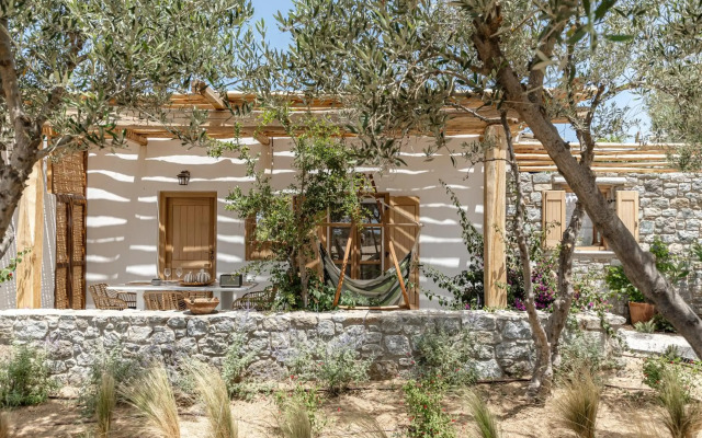 Naxian Serenity Suites