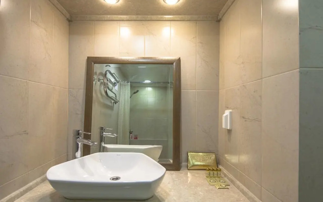 Apart-Comfort on Maksimova 5