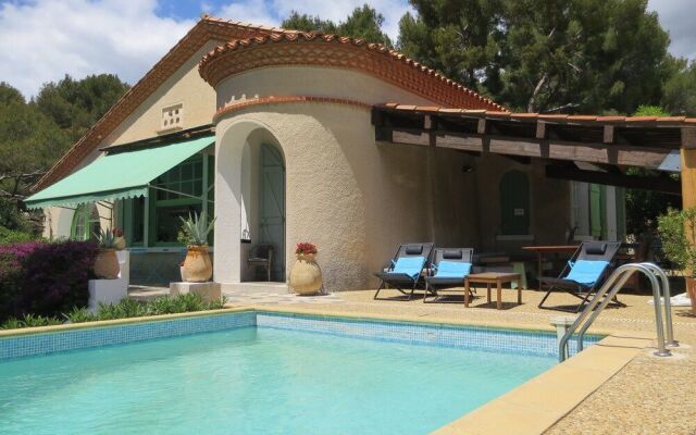 CASSIS HOSTEL Les Heures Claires