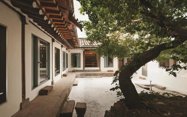 Hanok Residence Hotel Side