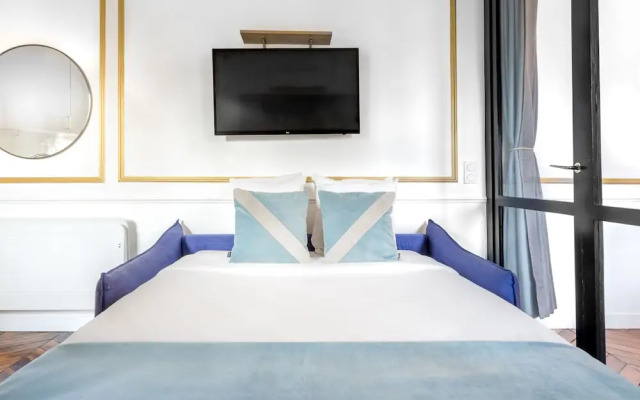 Merveil Luxury Suites - Royale - Saint Honore view