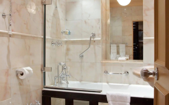 11 Cadogan Gardens and The Apartments by Iconic Luxury Hotels
