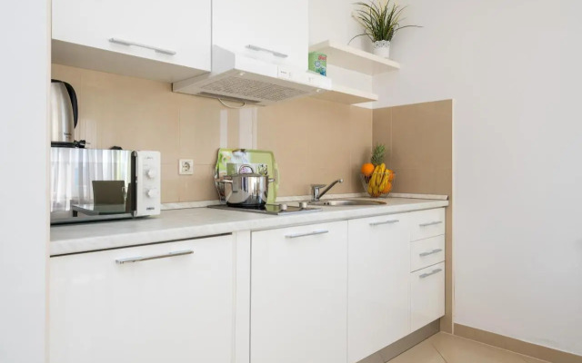 Beachfront Apartments Gabine