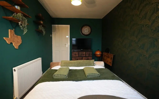 Detached Homestay With Private Rooms