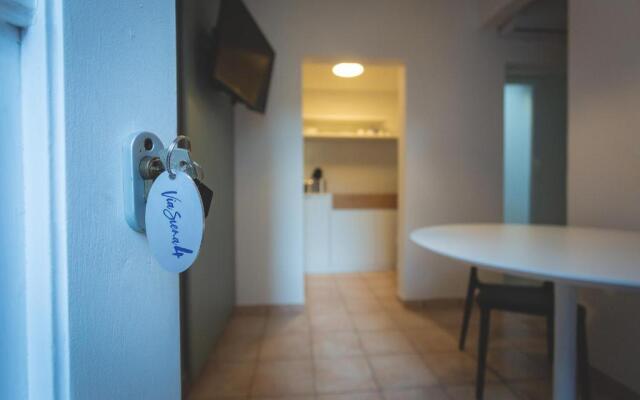 Via Siena 4 - Suites & Rooms
