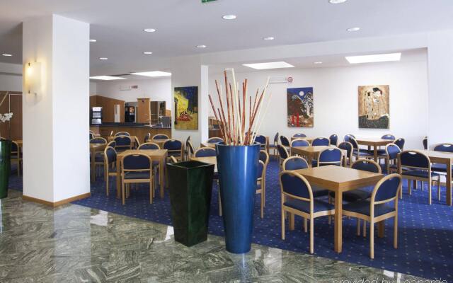 City Hotel & Suites Foligno