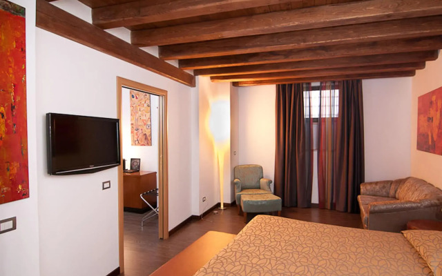 St. Peter' Six Rooms & Suites