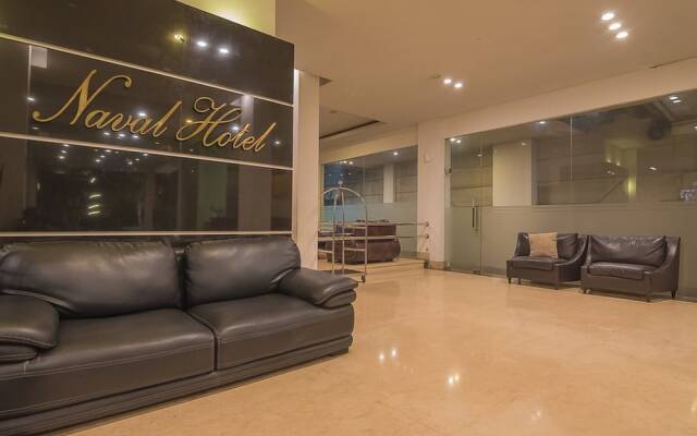 Naval Hotel by RedDoorz