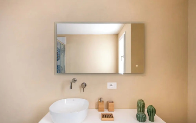 Sea Frame Design Apartments with Pool by Wonderful Italy