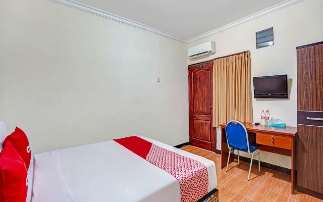 OYO Flagship 90899 Comfitel Siwalankerto