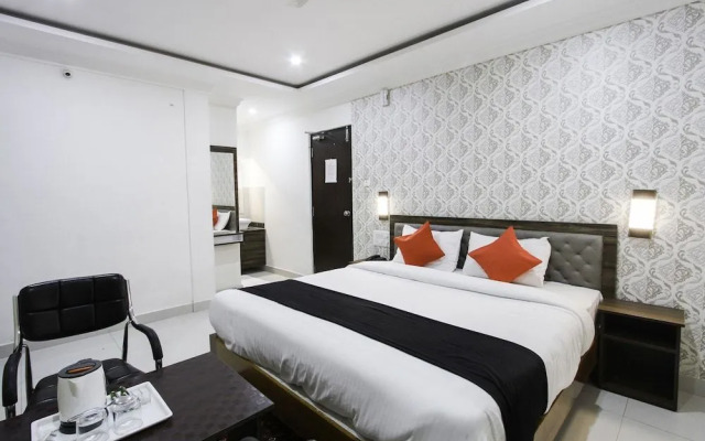 Rich Fort By OYO Rooms