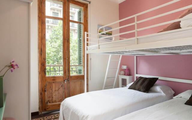 Eixample - Sagrada Familia Aparments