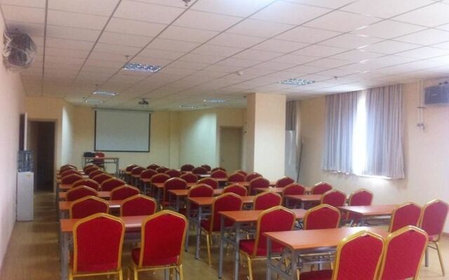 Homeinn Ease Hotel (Qingdao Binhai College Qingda Affiliated Hospital)
