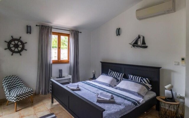 Kike - 60 Meters From the Beach - SA1