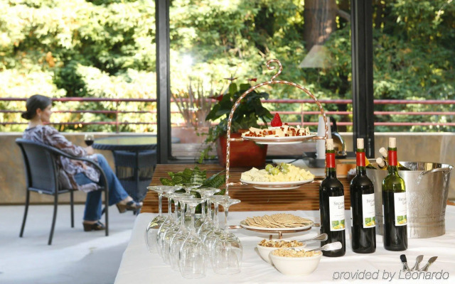 Mill Valley Inn