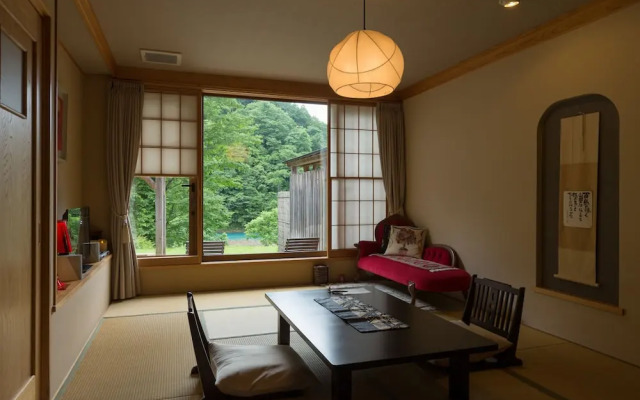 Natsuse Onsen Miyakowasure