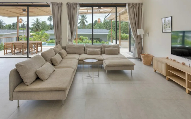 Tropical Poolside Retreat by Sea N' Rent