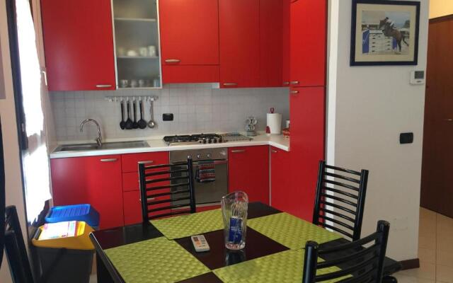 Via Acquedotto N. 66, Condominio "Le Piramidi"