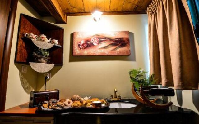Camelia Suites