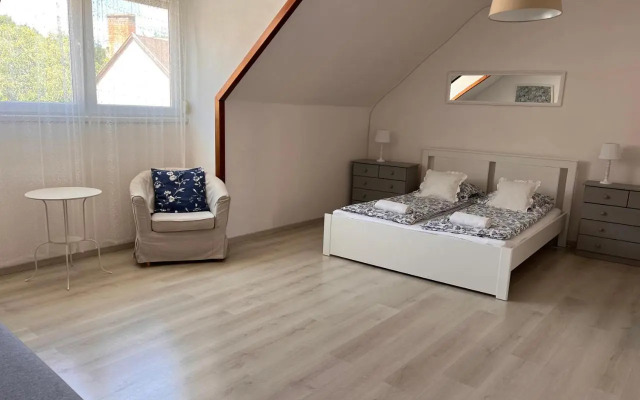 Pacsirta Apartman Grand