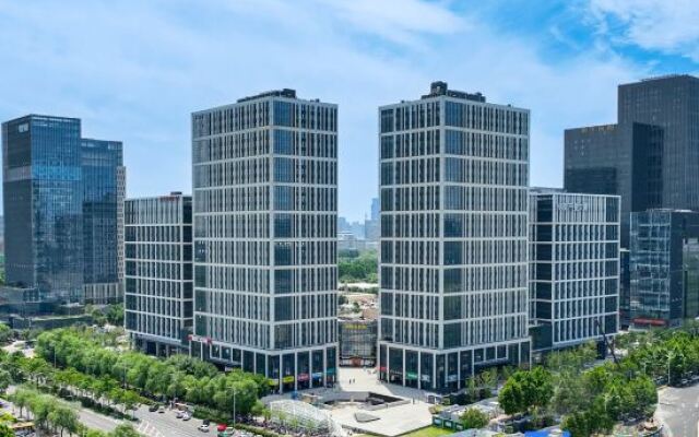 Shiman Ting Hotel (Boya Plaza, Longzihu Subway Station, Zhengzhou)