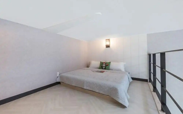 Yeosu Ggotnal Pension