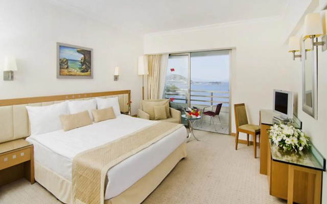 Korumar Deluxe Hotel