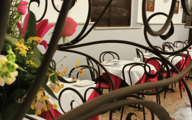 Hotel Villa delle Rose