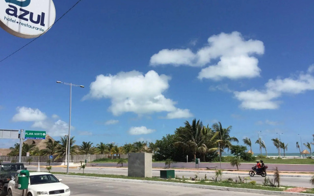 Azul Hotel & Restaurante