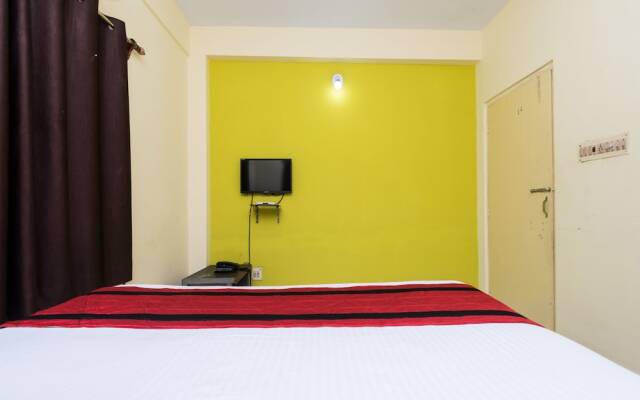 OYO 10919 Amar Raj Rooms