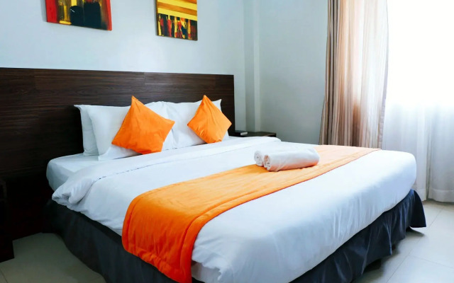 Holiday Suites Hotel & Resort