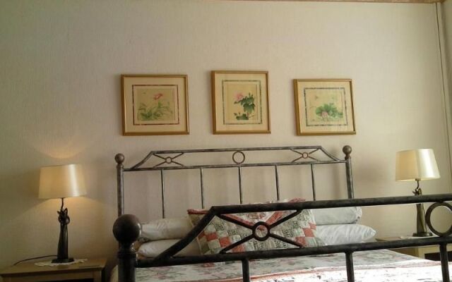 Roseglen Hotel