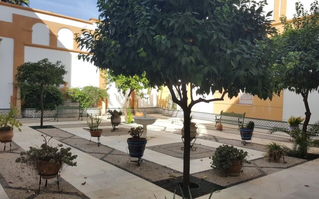 Patio Valladares Apartment by JITKey