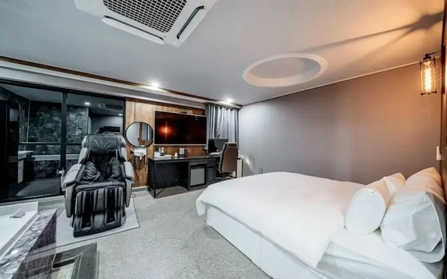 Dongducheon G7 Hotel