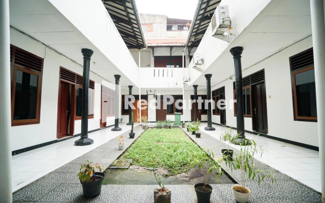 OYO 90853 Hotel Borobudur Kemayoran Syariah