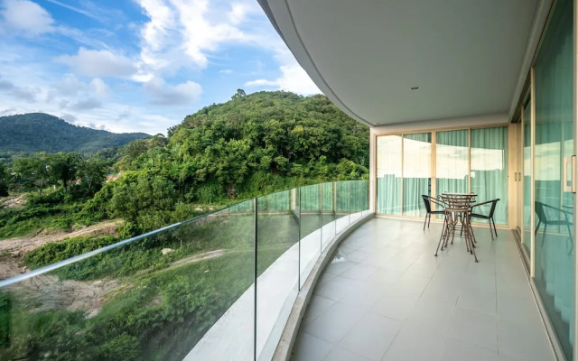 The Ark at Veloche by Lofty