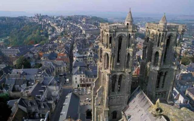 Laon : Suite privée au pied de la cathédrale