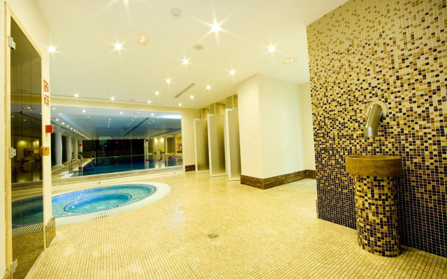 Hotel Monarque Cendrillón