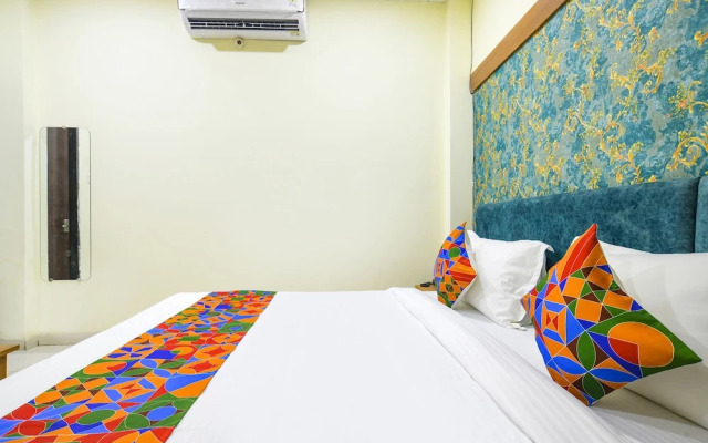 FabHotel Grand Giriraj