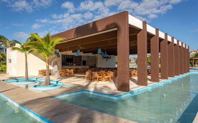 Z Casa Altamar 2 Bedroom Condo by RedAwning