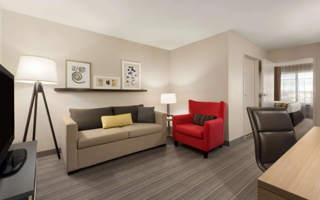 Country Inn & Suites by Radisson, Madison West, WI