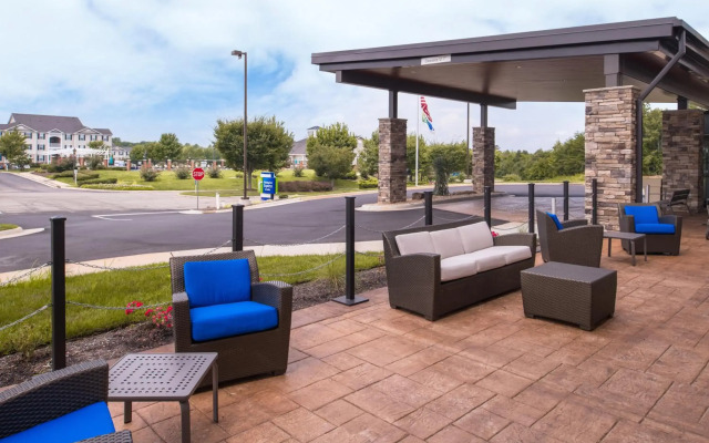 Holiday Inn Express & Suites Farmville by IHG