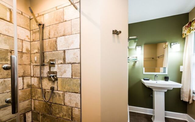 Among the Vineyards Bed & Breakfast