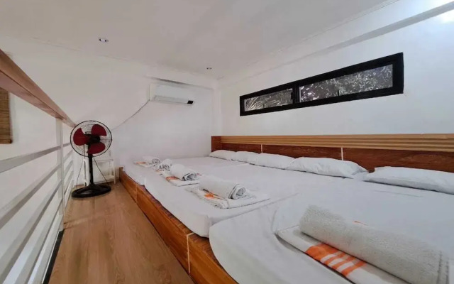 Govantes Guesthouse Loft Units