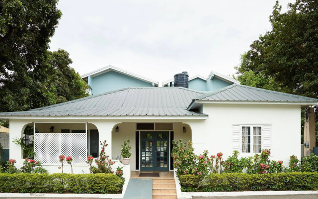 Shirley Retreat Hotel