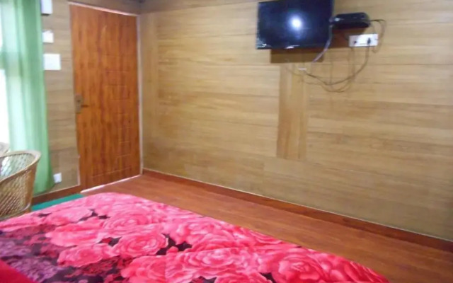Nandan Kanan Auli Resort