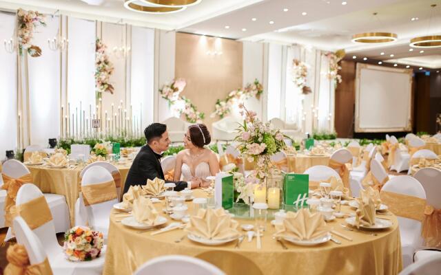 Holiday Inn & Suites Jakarta Gajah Mada by IHG